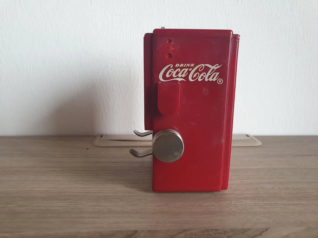 Coca-Cola Zahnstocher-Spender – Seitenansicht mit Mechanik