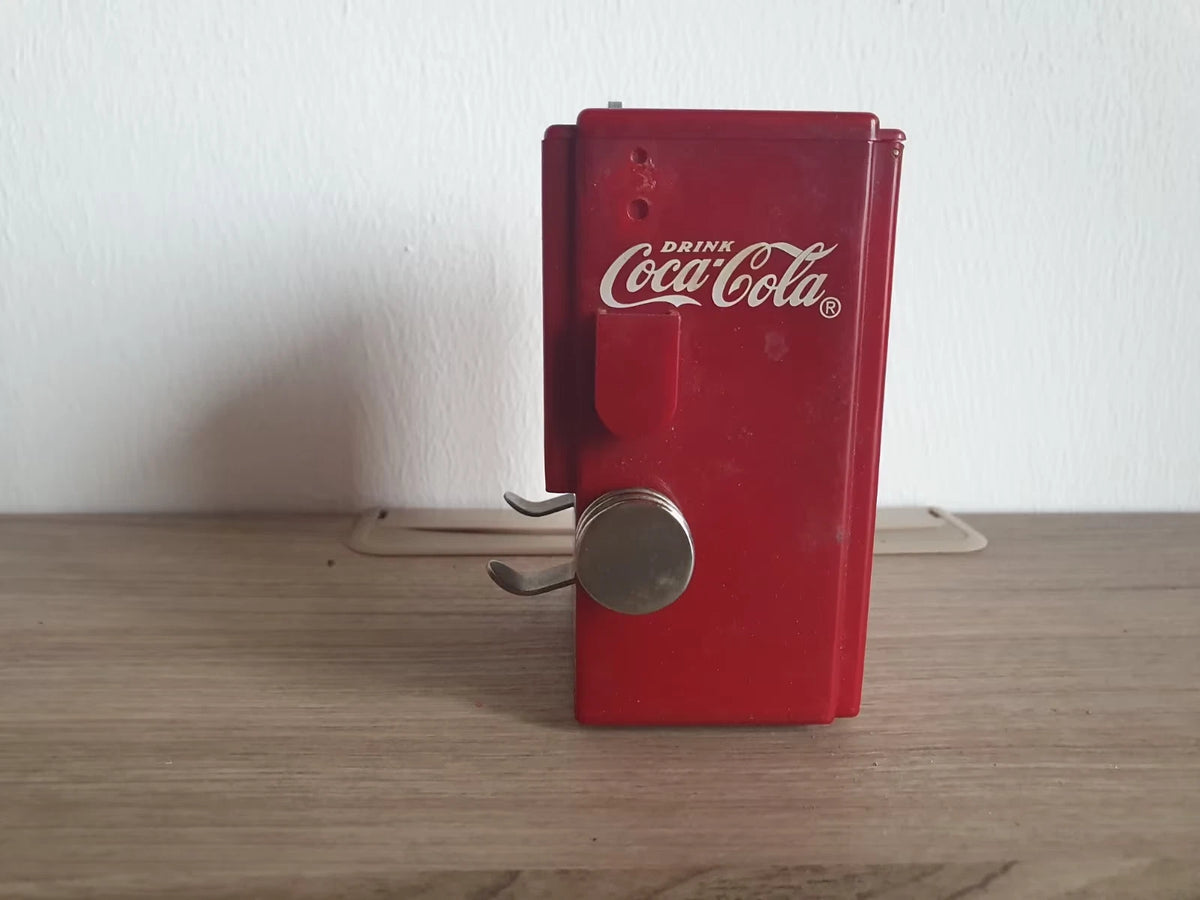 Coca-Cola Zahnstocher-Spender – Seitenansicht mit Mechanik