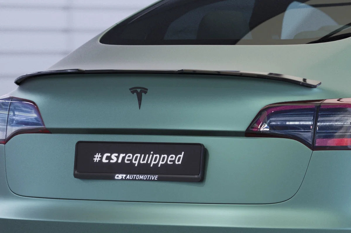 Montagebeispiel am Tesla Model 3 – Heckspoiler im Detail, Fahrzeug nicht enthalten