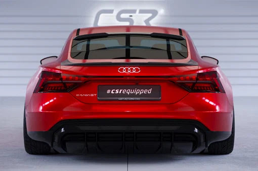 Montagebeispiel der Heckscheibenblende am Audi e-tron GT – Detailansicht