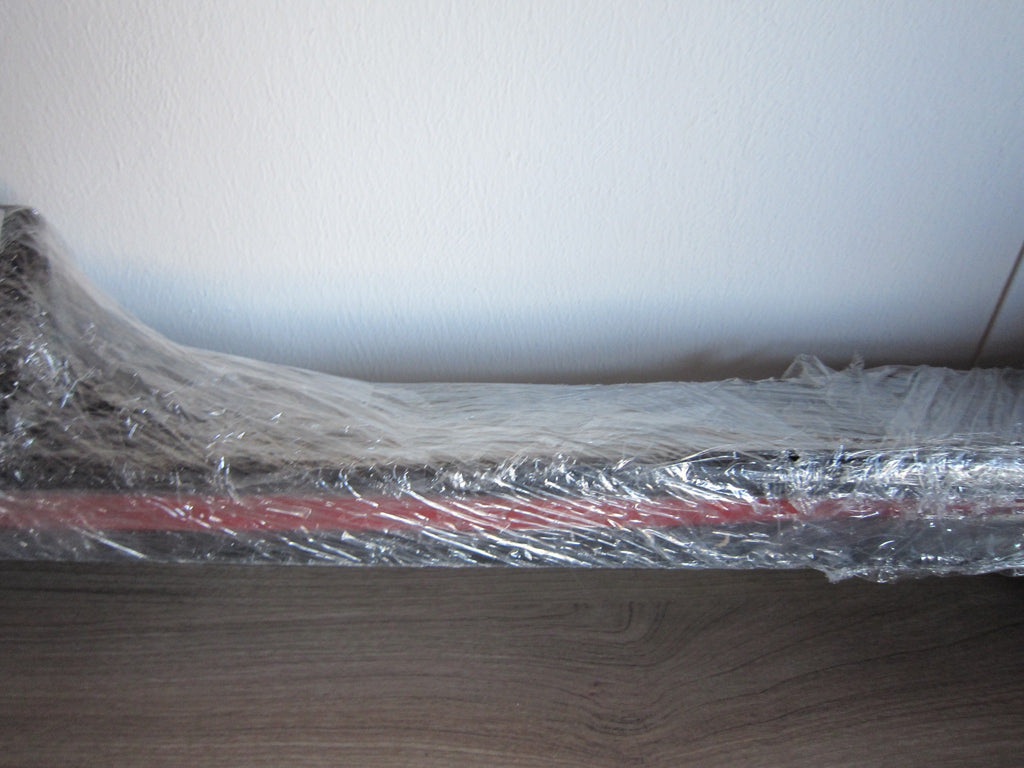 Originalartikel – Detailansicht der verpackten Seitenschweller