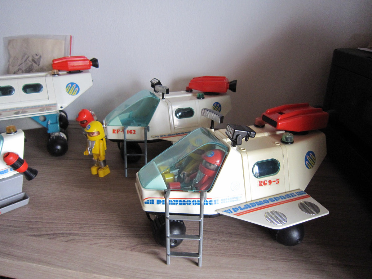 PLAYMOBIL Playmo Space Konvolut – Zwei kleine Raumfähren mit Figuren und Leitern