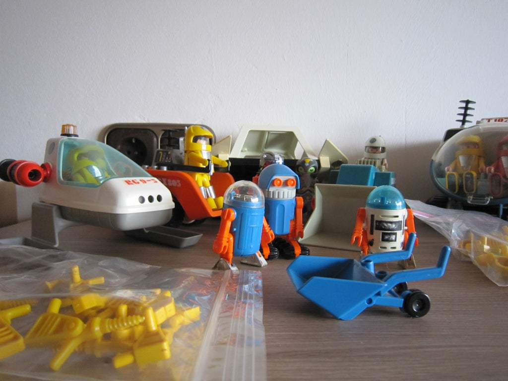 PLAYMOBIL Playmo Space Konvolut – Detailansicht der drei Roboter