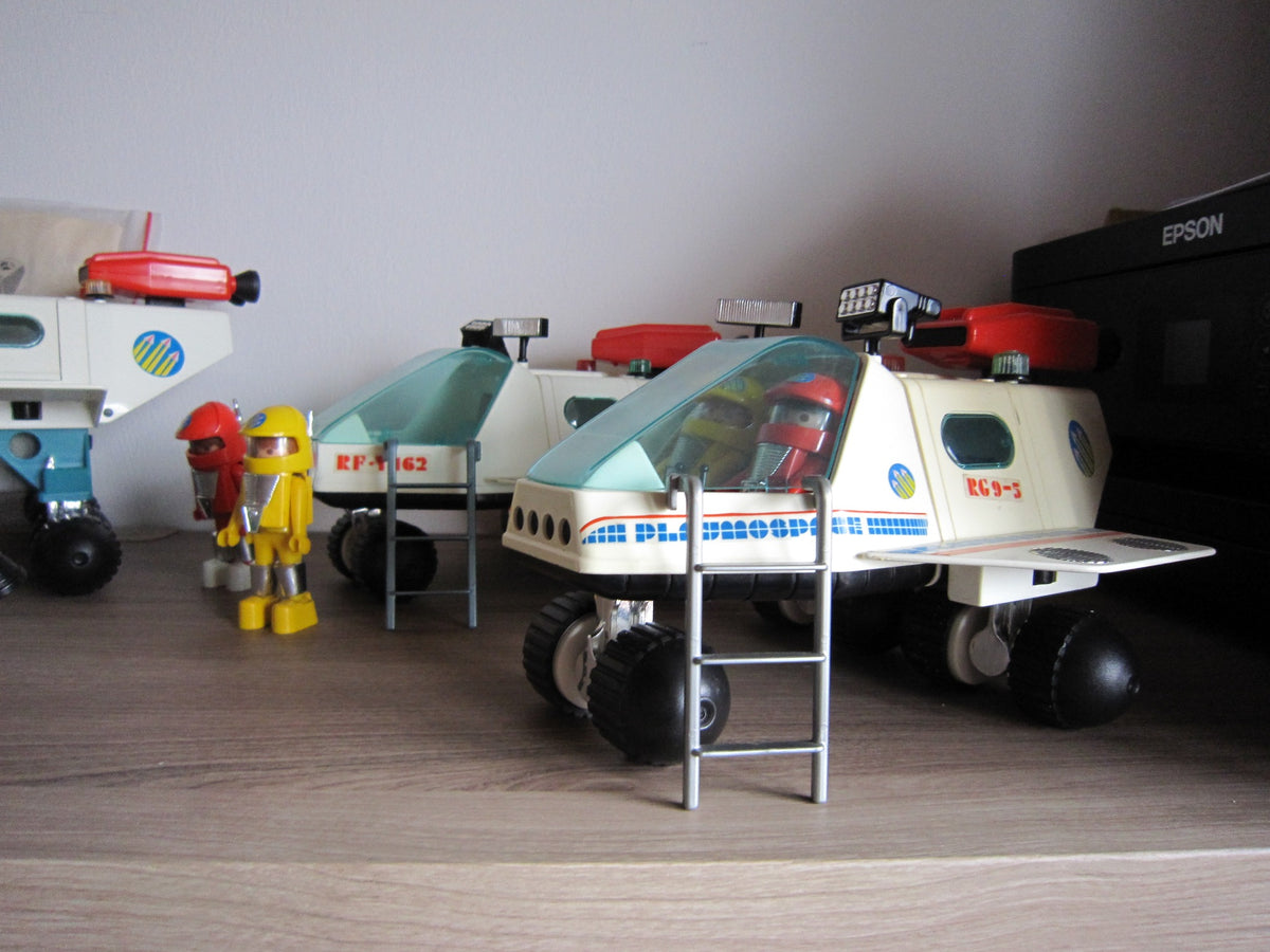 PLAYMOBIL Playmo Space Konvolut – Detailansicht der beiden kleinen Raumfähren
