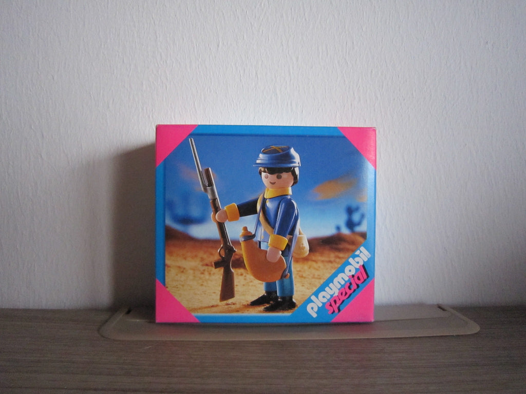 PLAYMOBIL Special 4628 Soldat in blauer Uniform – Vorderseite der Originalverpackung