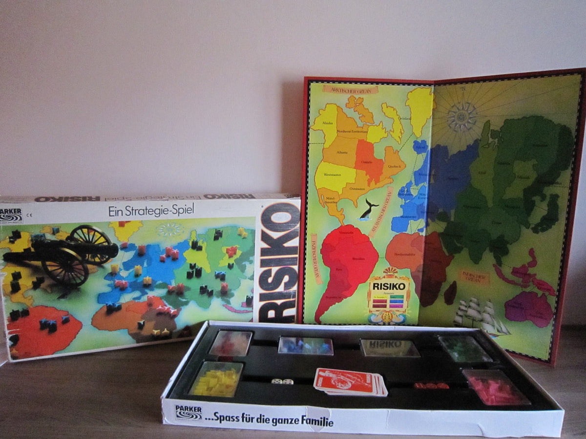 Risiko von Parker, ältere Ausgabe mit Kanonenmotiv, Spielplan, Spielmaterial und stark gebrauchtem Originalkarton